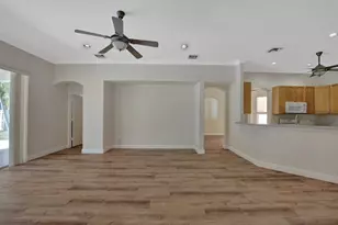 5302 Victoria Cir, West Palm Beach, FL 33409 - Photo 12