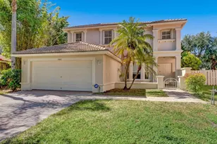 5302 Victoria Cir, West Palm Beach, FL 33409 - Photo 2