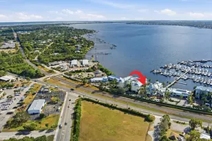 975 NW Flagler Ave, Stuart, FL 34994 - Photo 4