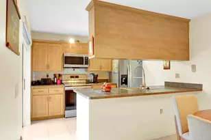 408 Live Oak Ln, Boynton Beach, FL 33436 - Photo 2