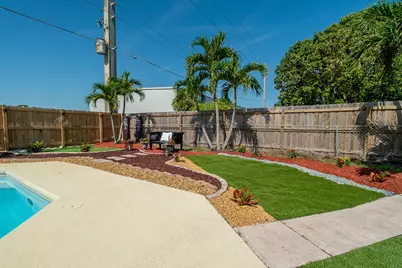 1416 W Hardee Street, Lantana, FL 33462 - Photo 34
