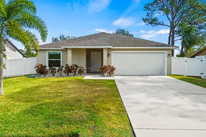 643 SW Curry Street, Port Saint Lucie, FL 34983 - Photo 2