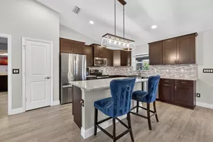 375 SW Alcan Dr, Port Saint Lucie, FL 34953 - Photo 10