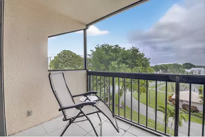 1554 Bridgewood Drive, Boca Raton, FL 33434 - Photo 26