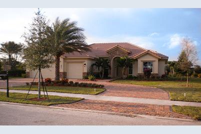461 Se Tres Belle Circle - Photo 1