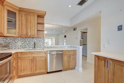 685 Marlboro Oval - Photo 1