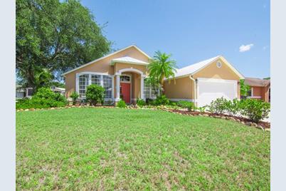 532 SE Cliff Road, Port Saint Lucie, FL 34984 - Photo 1