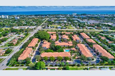 106 S Longport Circle, Unit #H, Delray Beach, FL 33444 - Photo 1