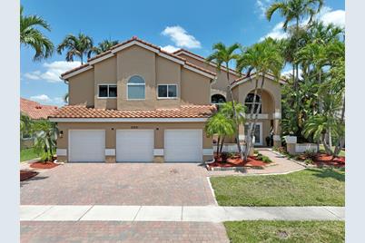 20241 NW 10th Street, Pembroke Pines, FL 33029 - Photo 1