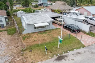 1206 S Ridge Rd, Lake Worth, FL 33462 - Photo 1