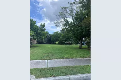 1708 N 15th N Street, Fort Pierce, FL 34950 - Photo 1