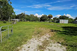 1618 NW 46th Terrace, Okeechobee, FL 34972 - Photo 1