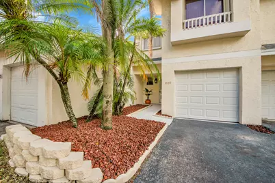 1889 Discovery Way, Deerfield Beach, FL 33442 - Photo 1