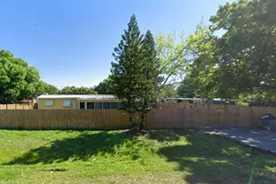 1072 NE 29th Terrace, Okeechobee, FL 34972 - Photo 1