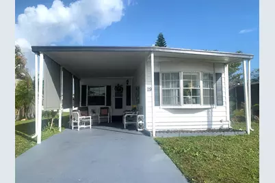 19 Galeria Way, Port Saint Lucie, FL 34952 - Photo 1