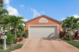 13 Bentwater Cir, Boynton Beach, FL 33426 - Photo 1