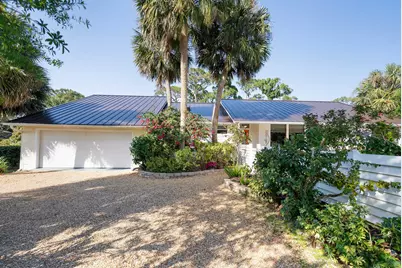 5261 SE Burning Tree Circle, Stuart, FL 34997 - Photo 1