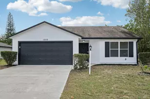 1055 9th Square, Vero Beach, FL 32960 - Photo 1