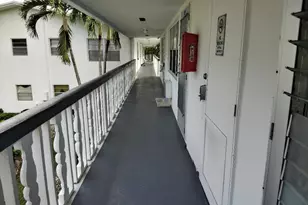 70 Canterbury C, West Palm Beach, FL 33417 - Photo 1