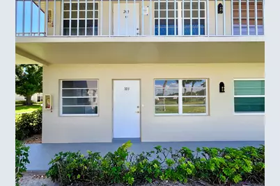 33 Pine Arbor Lane, Unit #103, Vero Beach, FL 32962 - Photo 1