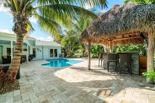 605 NW 10th Ct, Boca Raton, FL 33486 - Photo 1