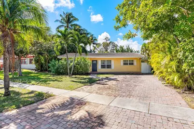 1495 NE 4th Avenue, Boca Raton, FL 33432 - Photo 1