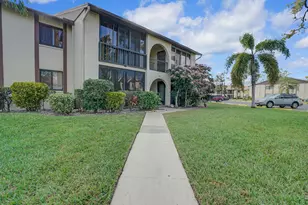 316 Knotty Pine Cir, Greenacres, FL 33463 - Photo 1