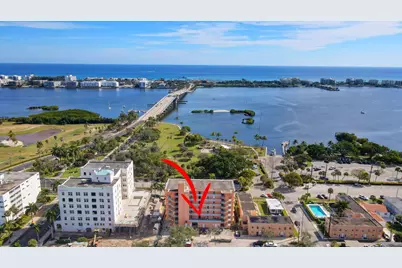 15 S Golfview Road, Unit #204, Lake Worth Beach, FL 33460 - Photo 1