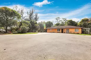 100 Possum Pass, West Palm Beach, FL 33413 - Photo 1