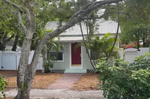 803 Citrus Ave, Fort Pierce, FL 34950 - Photo 1