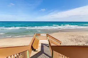 5540 N Ocean Dr, Singer Island, FL 33404 - Photo 1