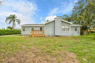 1701 SE Floresta Dr, Port Saint Lucie, FL 34983 - Photo 1