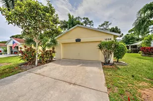 1236 Pine Sage Cir, West Palm Beach, FL 33409 - Photo 1