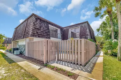 816 NW 10th Terrace, Stuart, FL 34994 - Photo 1