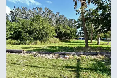 Avenue H Avenue, Fort Pierce, FL 34950 - Photo 1