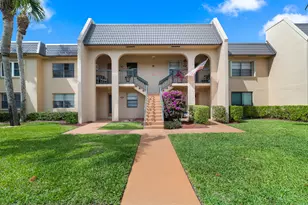 125 Lake Nancy Dr, West Palm Beach, FL 33411 - Photo 1