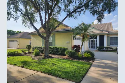 6571 SE Twin Oaks Circle, Stuart, FL 34997 - Photo 1