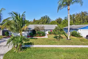 8437 Mildred Dr, Boynton Beach, FL 33472 - Photo 1