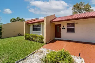 107 Lake Anne Dr, West Palm Beach, FL 33411 - Photo 1