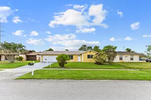 2561 Canterbury Dr, West Palm Beach, FL 33407 - Photo 1