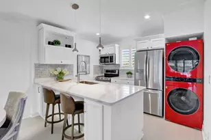 603 Club Dr, Palm Beach Gardens, FL 33418 - Photo 1