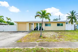 814 S 10th St, Lantana, FL 33462 - Photo 1