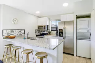 108 Club Dr, Palm Beach Gardens, FL 33418 - Photo 1