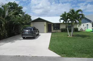 5832 SE Collins Ave, Stuart, FL 34997 - Photo 1