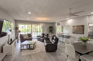 105 Half Moon Cir, Hypoluxo, FL 33462 - Photo 1