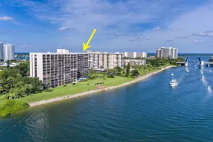 356 Golfview Road Unit, North Palm Beach, FL 33408 - Photo 1