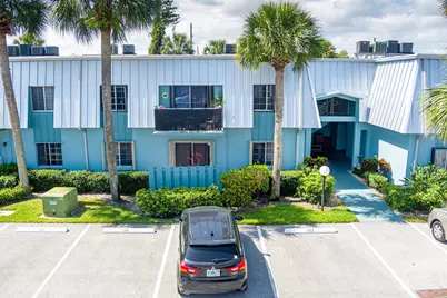 950 S Kanner Highway, Unit #E4, Stuart, FL 34994 - Photo 1