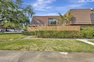 1621 16th Ln, Palm Beach Gardens, FL 33418 - Photo 1
