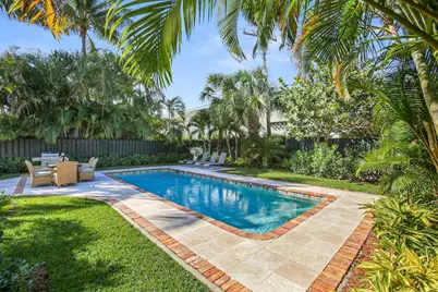 221 Lakeland Drive, West Palm Beach, FL 33405 - Photo 1
