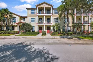 1898 SE Interlachen Dr, Port Saint Lucie, FL 34952 - Photo 1